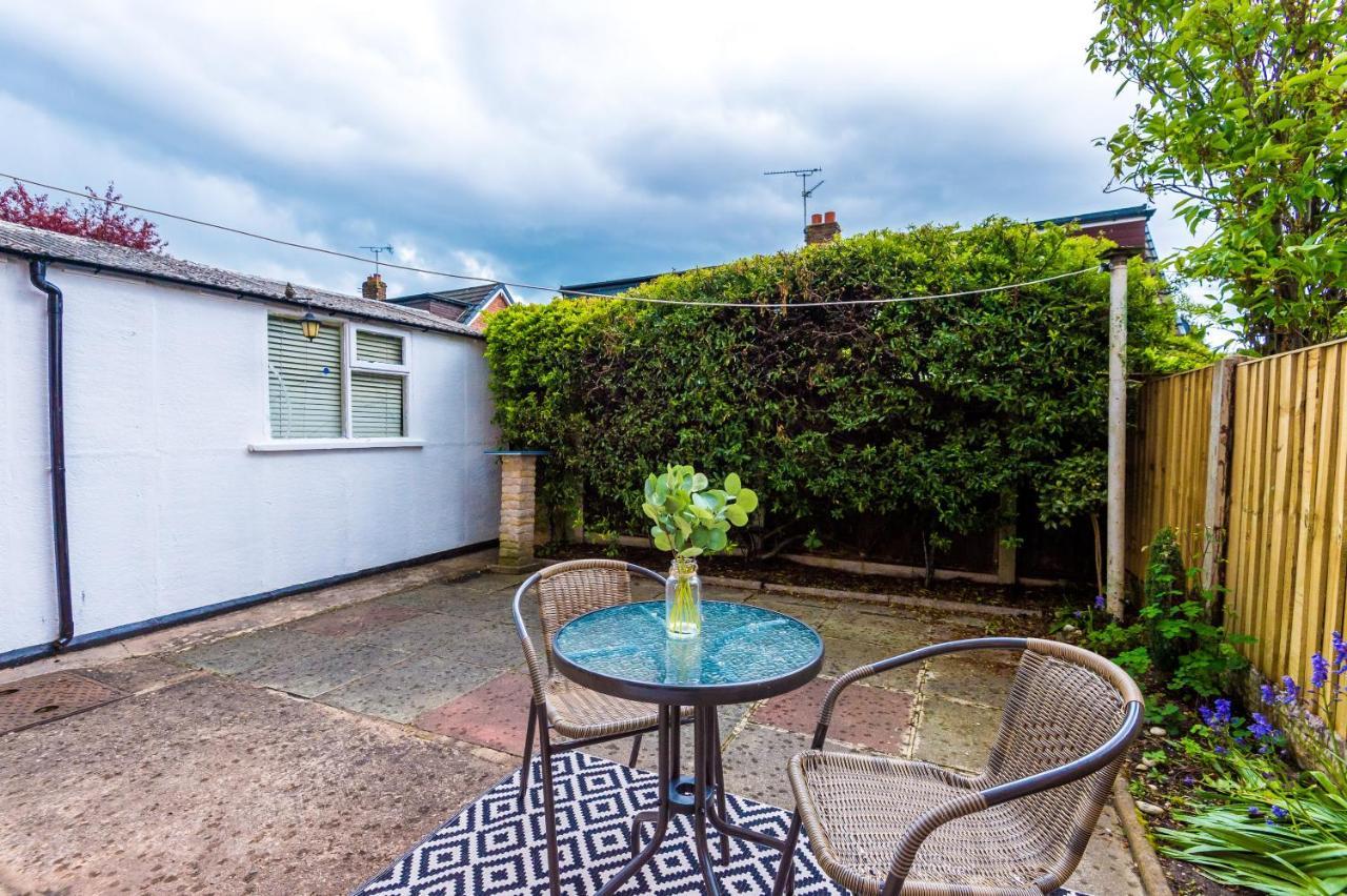 Welcoming 3 Bed Home, 10 Mins From Chester Races And Zoo Saughall Exterior photo